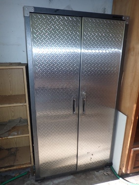 Mastercraft Garage Cabinet