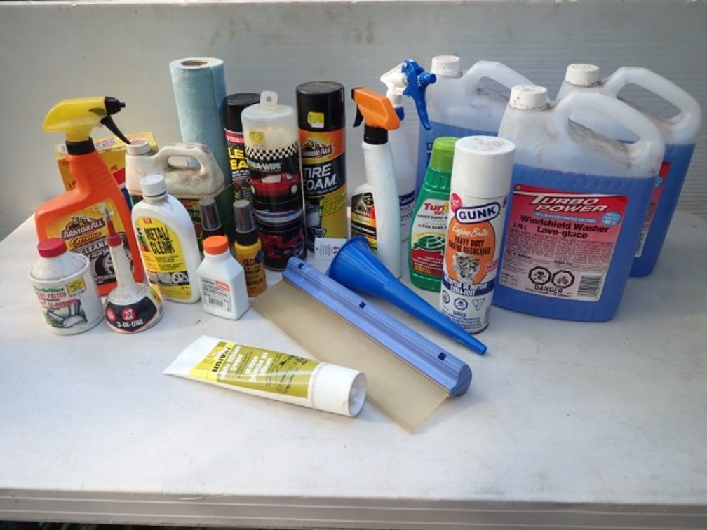 Automotive cleaning fluids