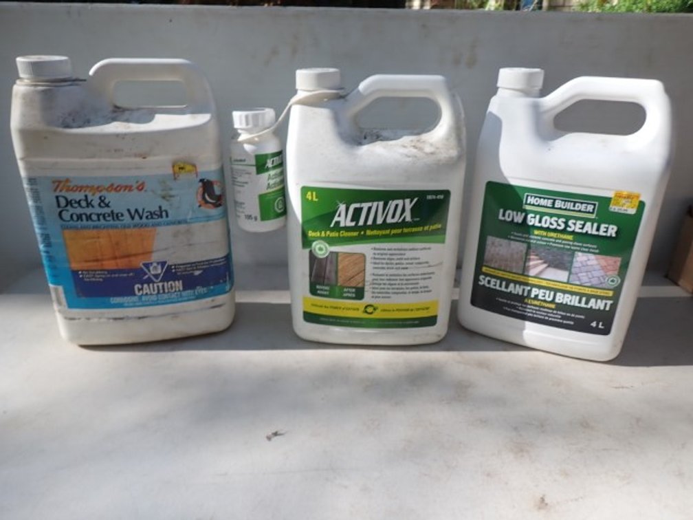 Deck and Patio Cleaner /Sealer