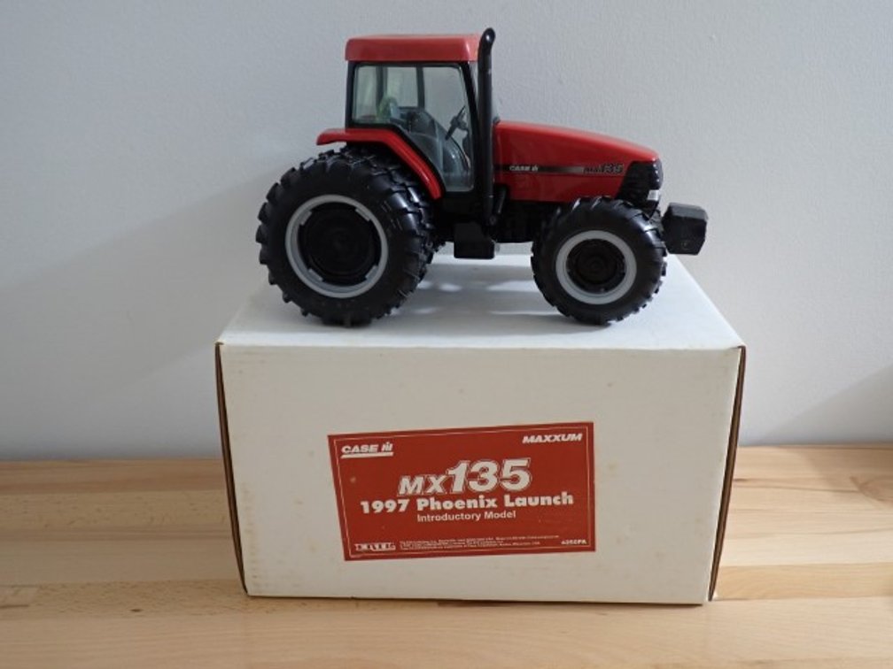 ERTL Case Maxxum