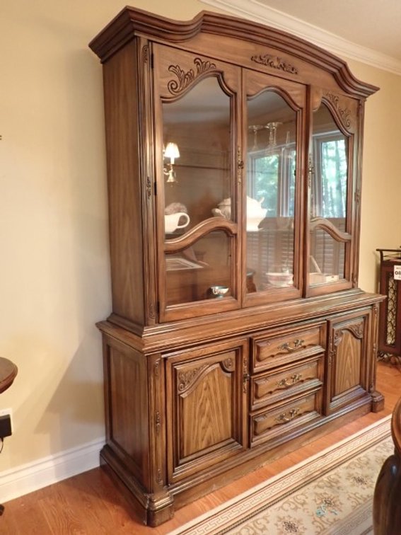 Deilcraft China Cabinet