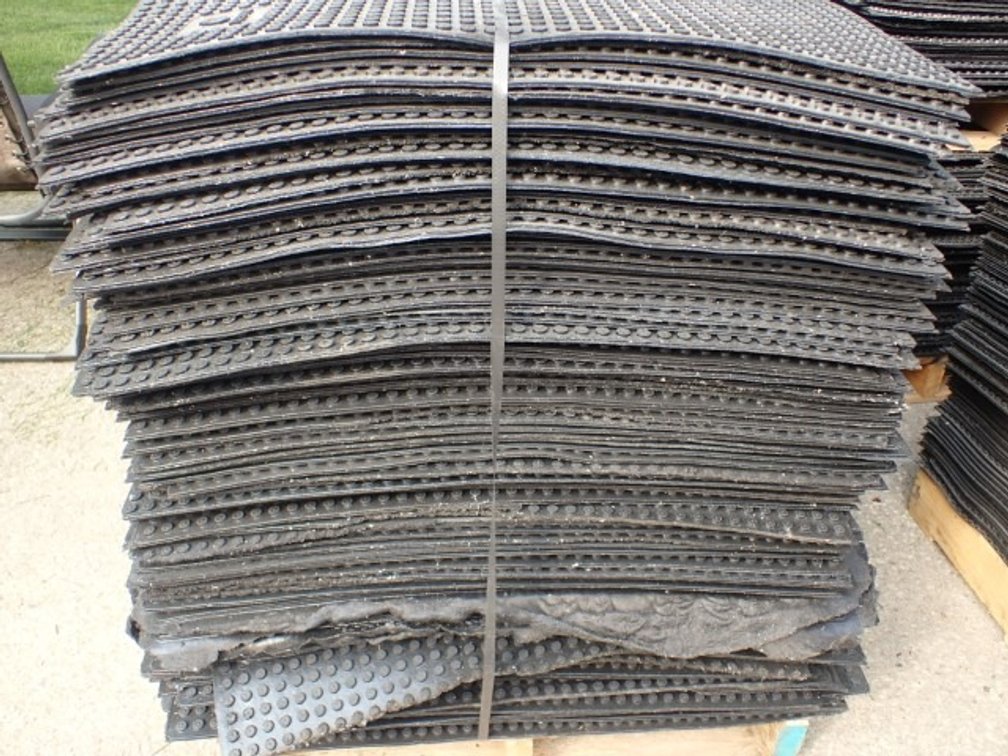 60 industrial rubber mats