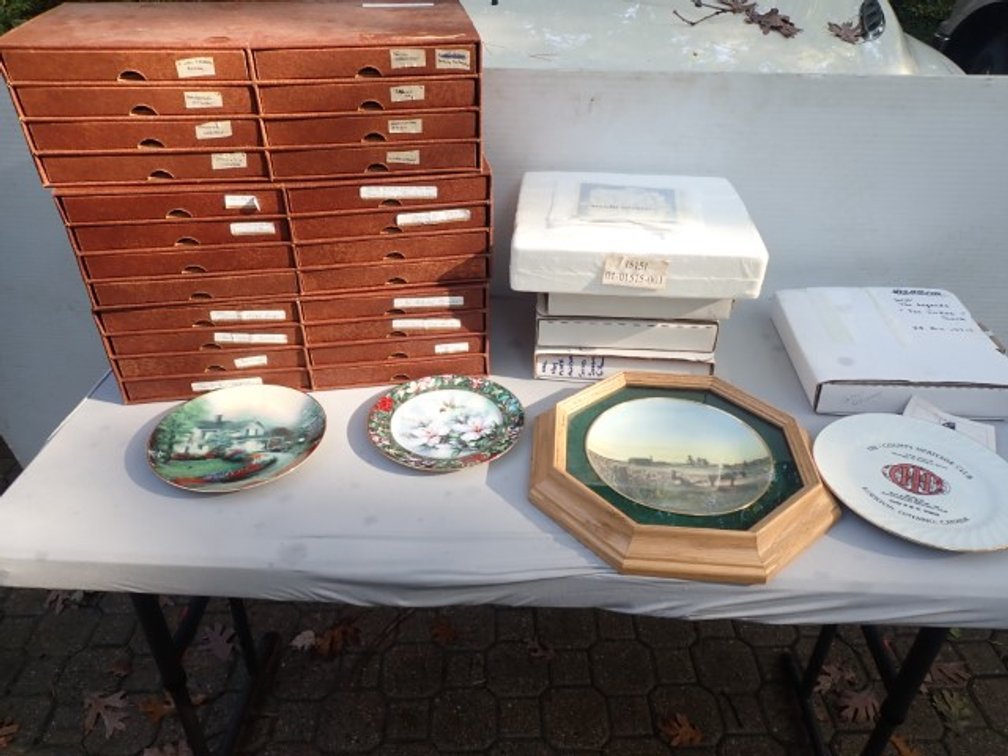 Collector Plates and Storage Drawers