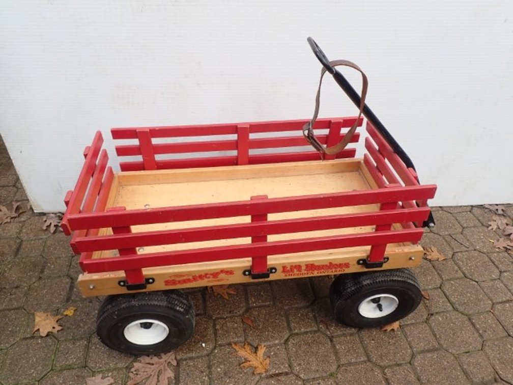 Smitty's Wood Wagon