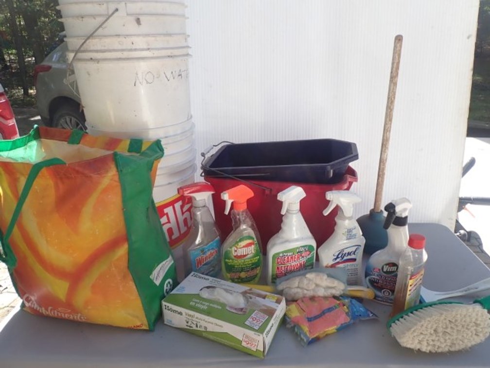 House Cleaning Lot