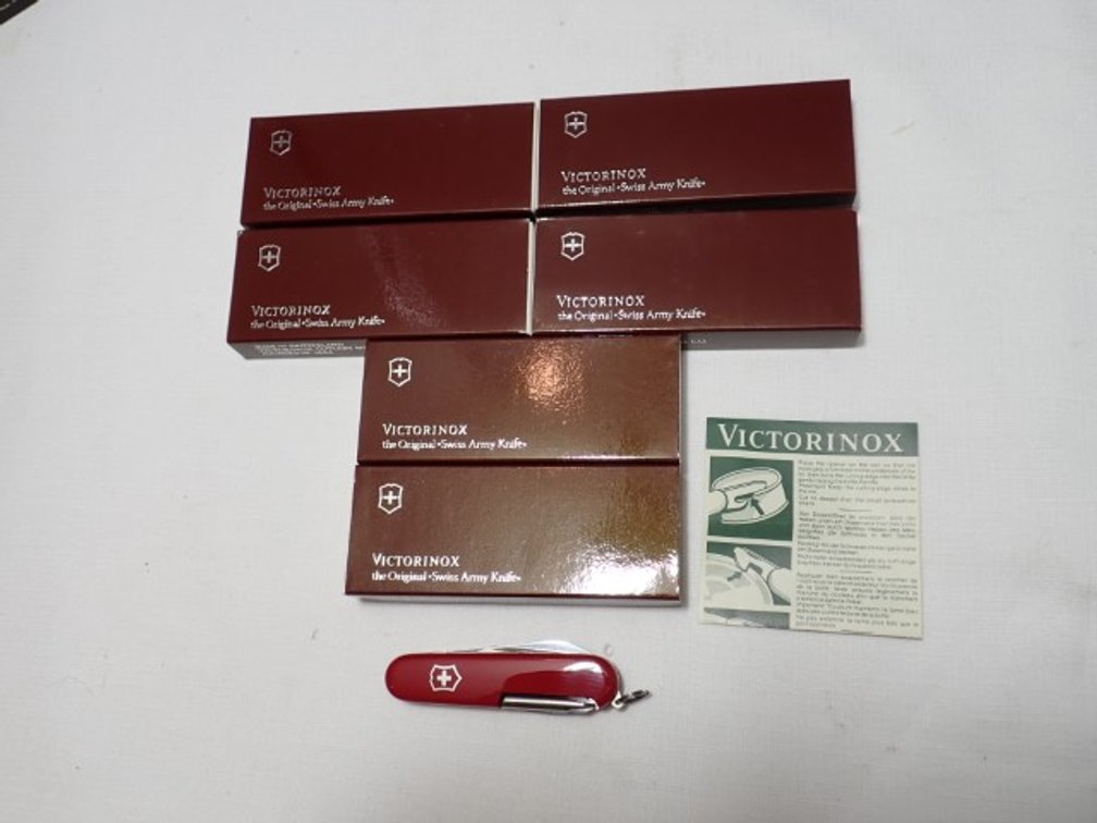 Swiss Army Knives *NEW*