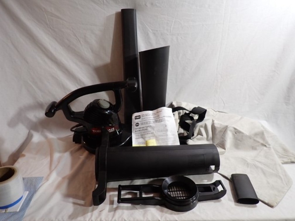 Toro Electric Rake & Vac