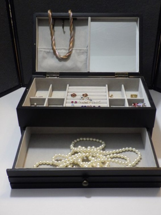 Jewelry Box With Contents