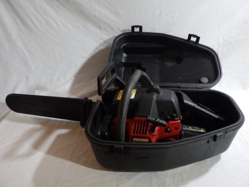 Craftsman Chainsaw & Storage Case