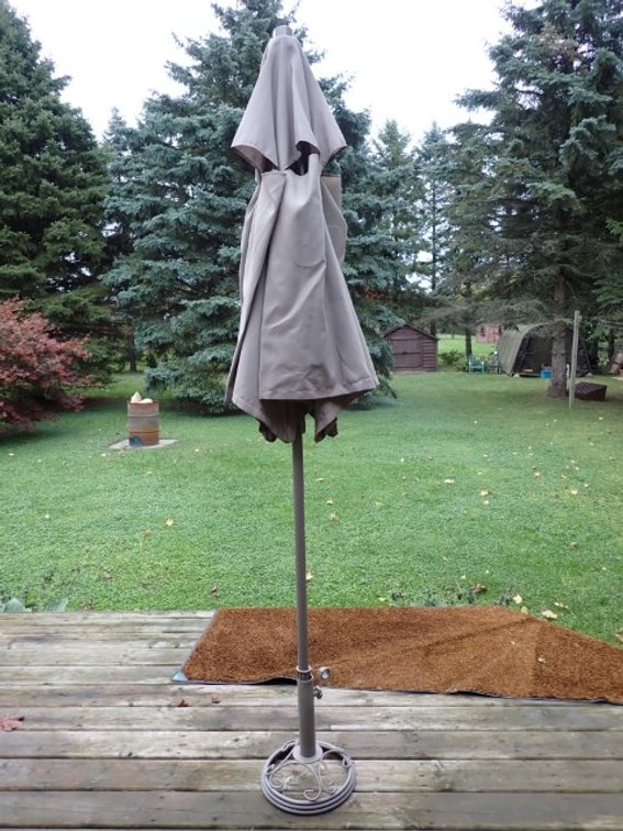 Patio Umbrella With Stand