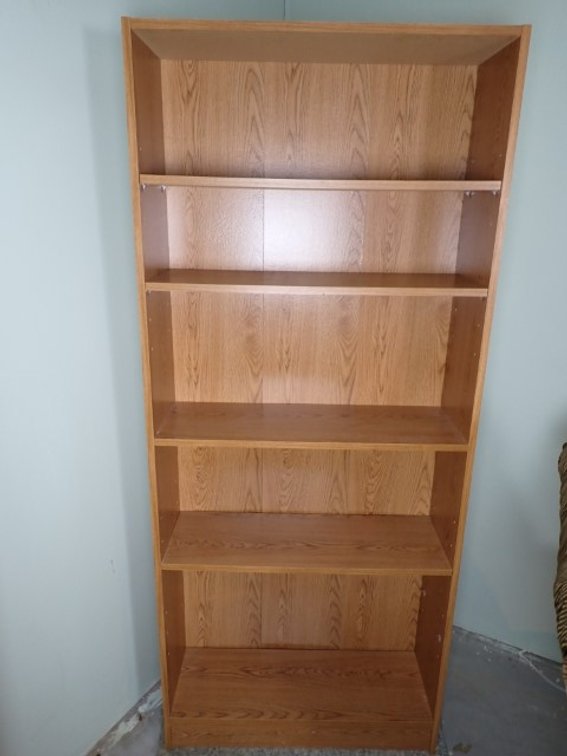 Wood Laminate Bookshelf