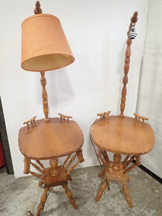 Mid-century Colonial-Style Lamp Side Table Pair