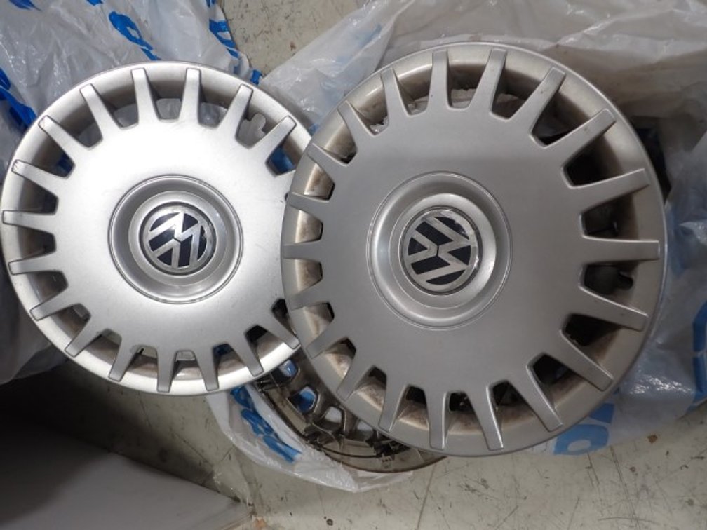 Volkswagen 15-inch Hubcaps