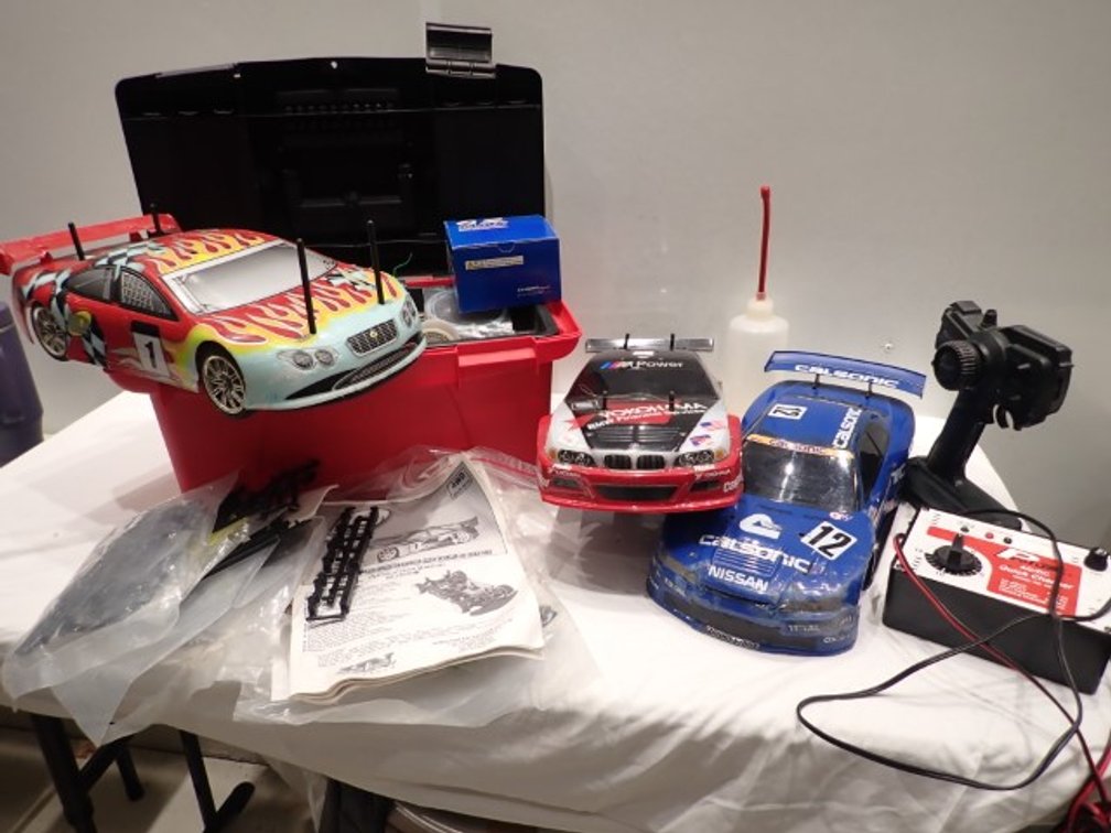 1/10 Scale Nitro and Electric RC Race Cars, Parts & Accessories