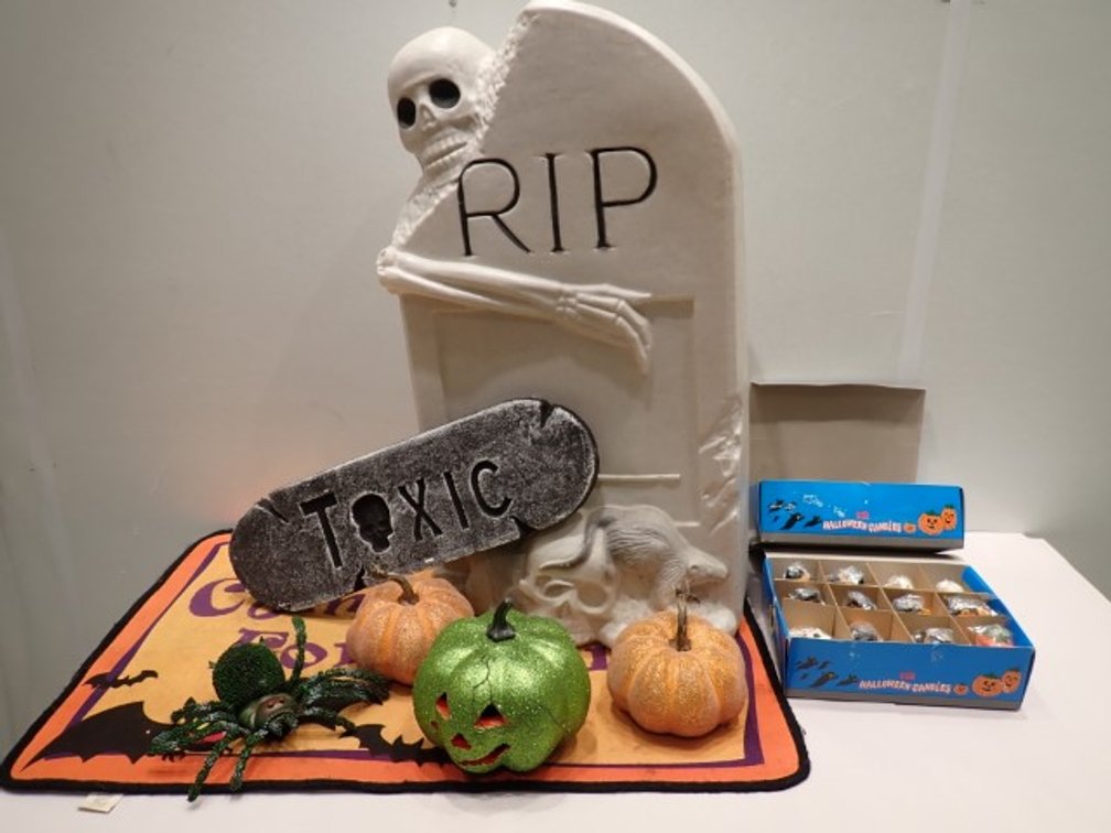 Halloween Decor Collection