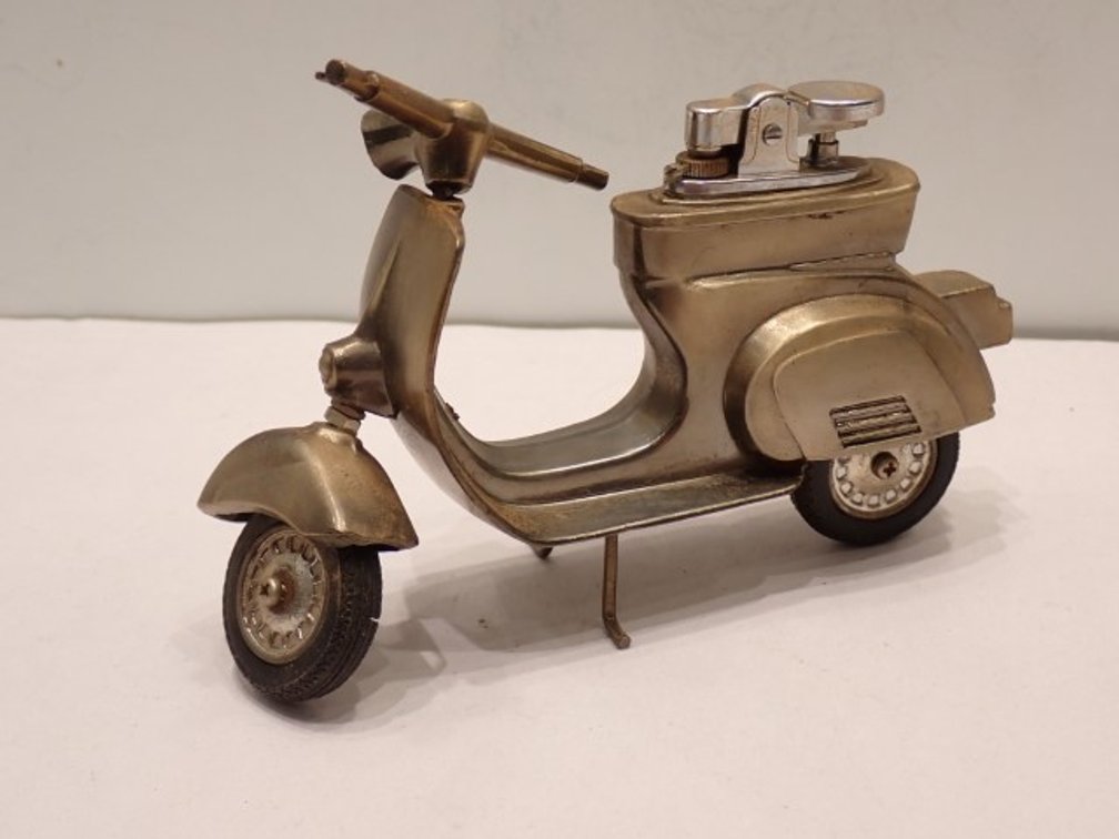 Scooter Lighter