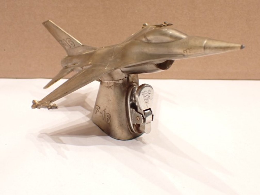 F16 Lighter