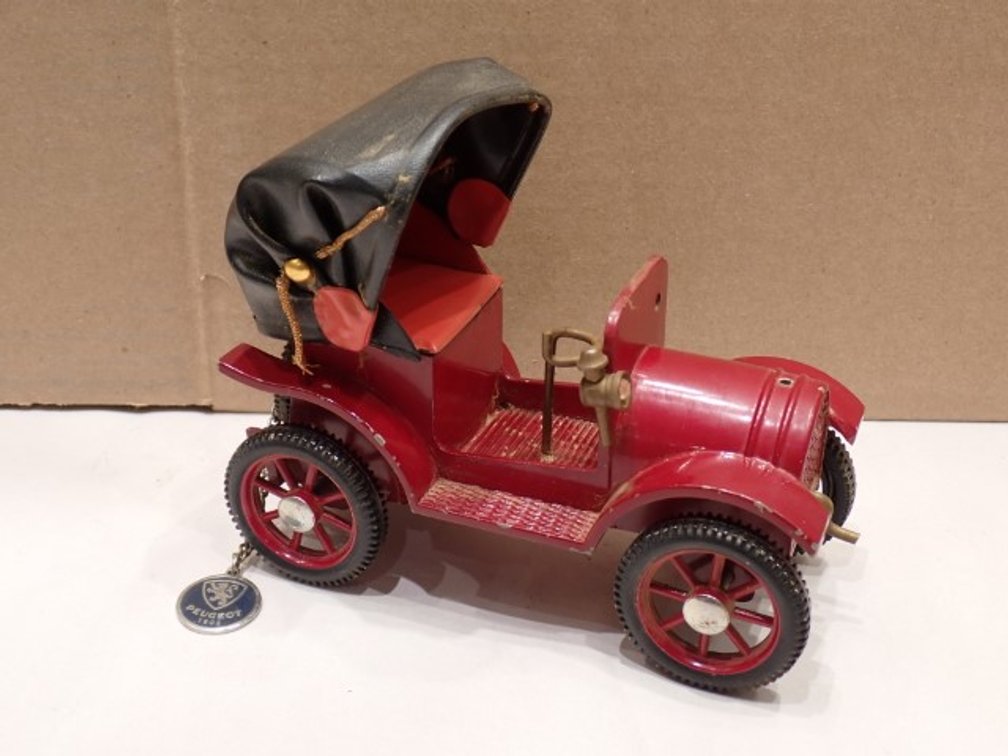 1903 Peugeot Lighter