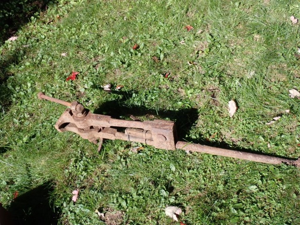 Vintage Leg Vise