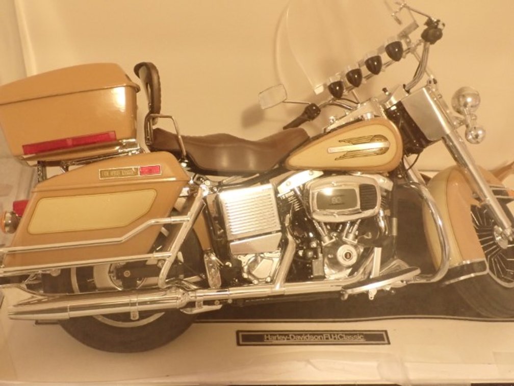 1:6 Harley Davidson Model
