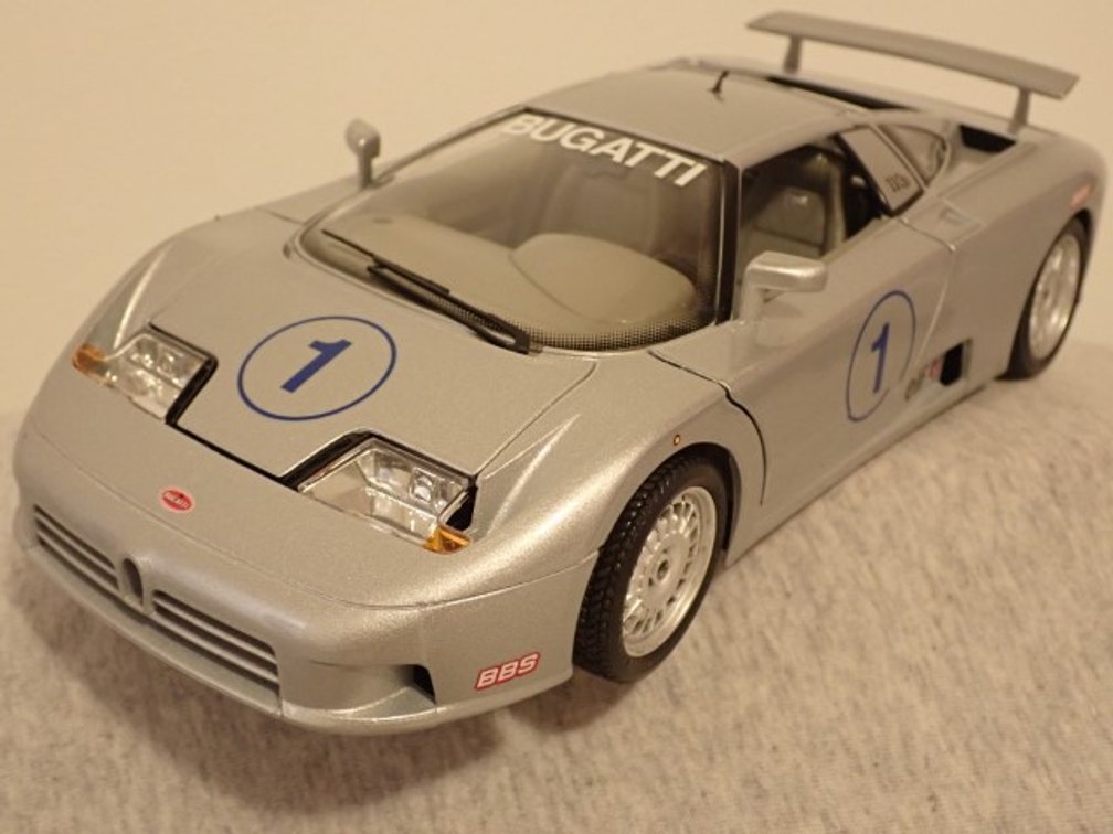 Bugatti EB 110 Model