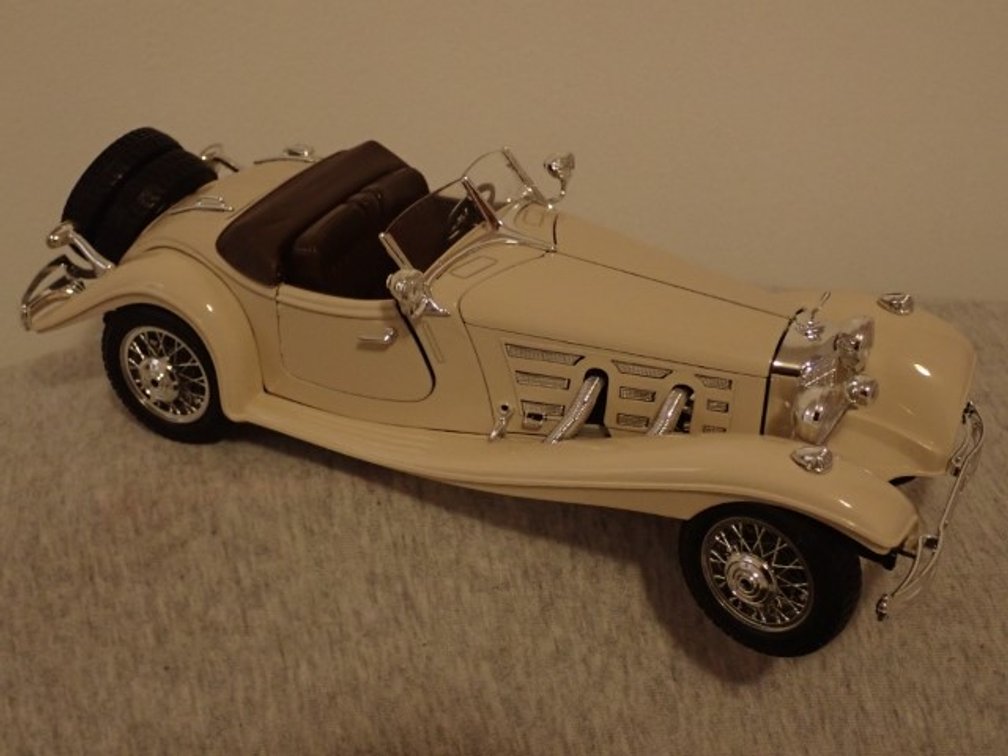 1:18 1936 Mercedes Benz