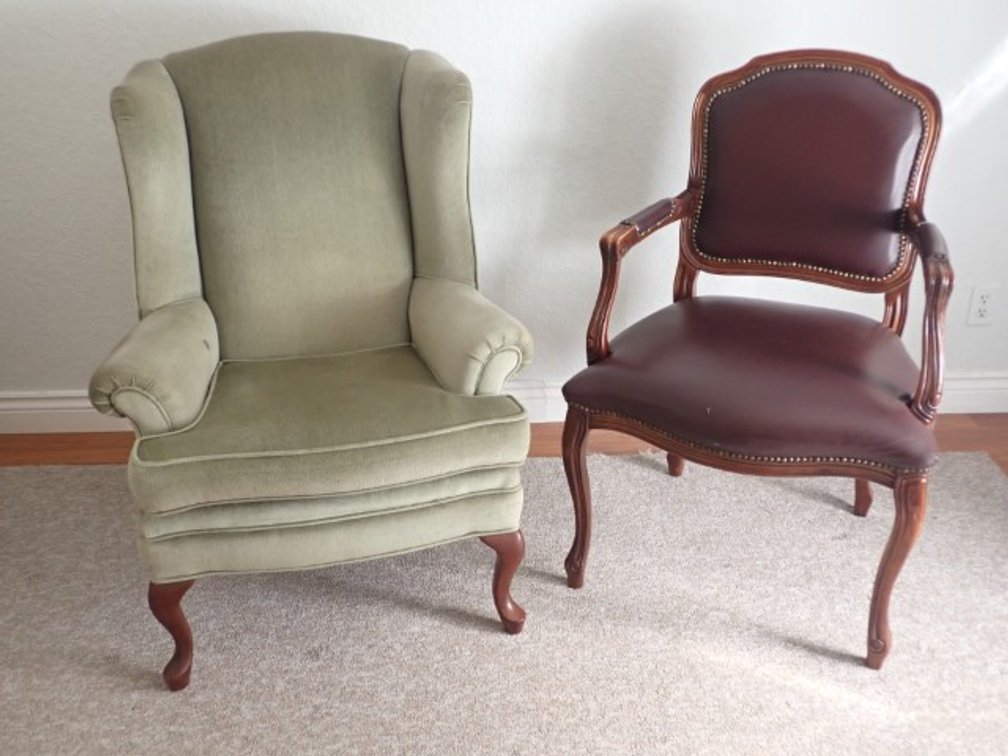 2 Fashionable Arm Chairs
