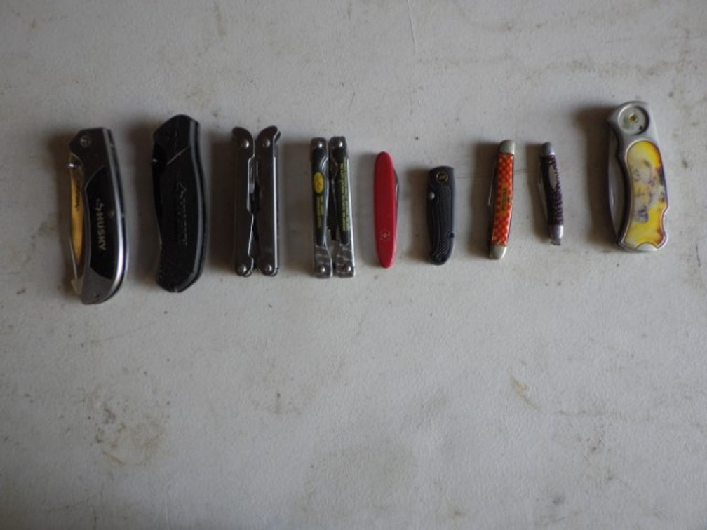 Multi-Tools & Pocket Knives