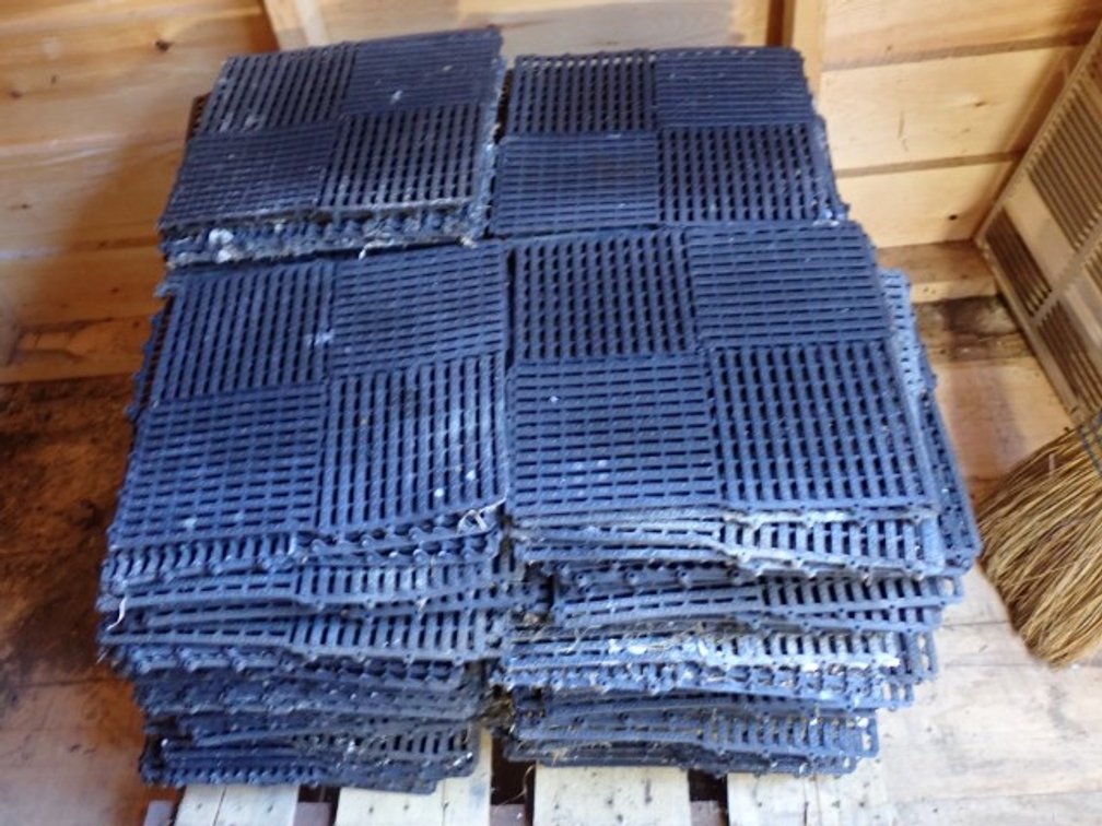 Interlocking Floor Mats