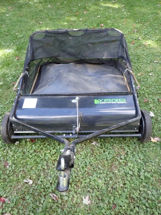 Yard Commander Lawn Sweeper