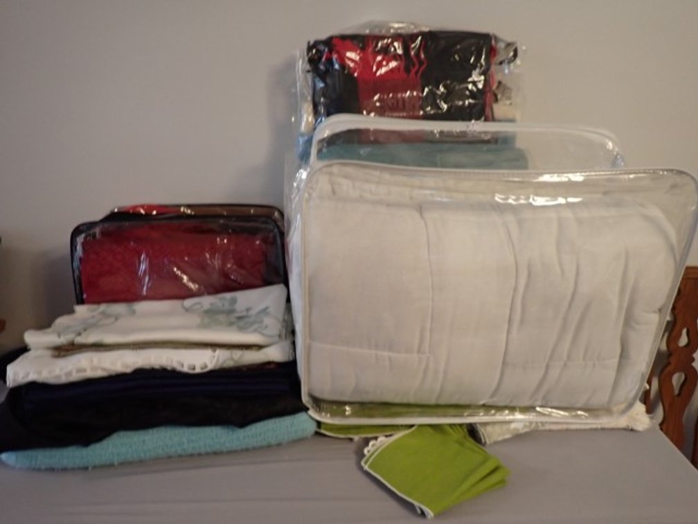 Tablecloths, Placemats and Various Bedding