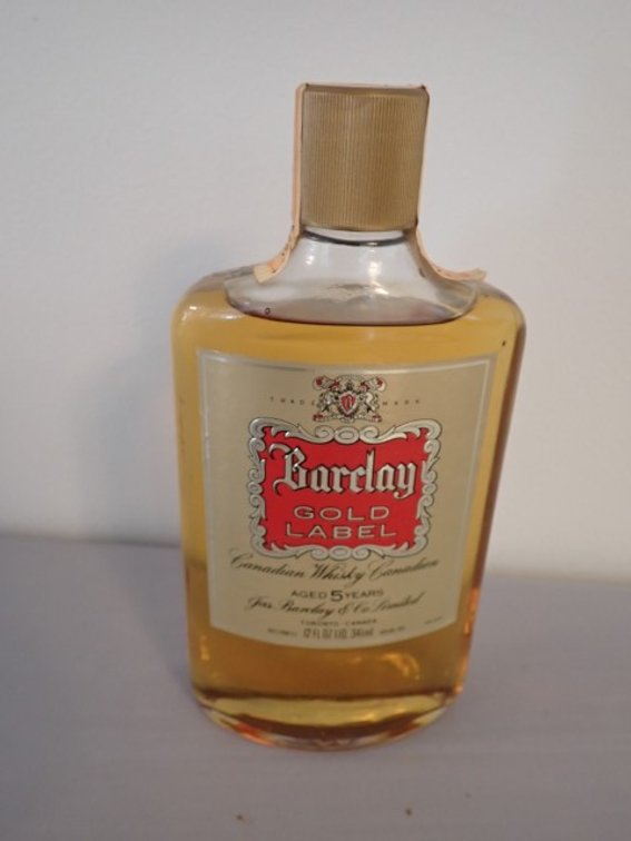 Barclay Gold Label Canadian Whiskey