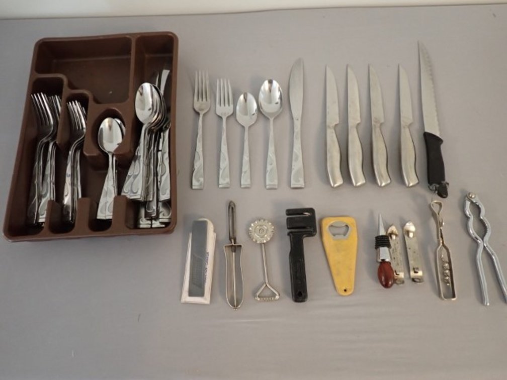 Oneida Tuscany Stainless Steel Flatware+