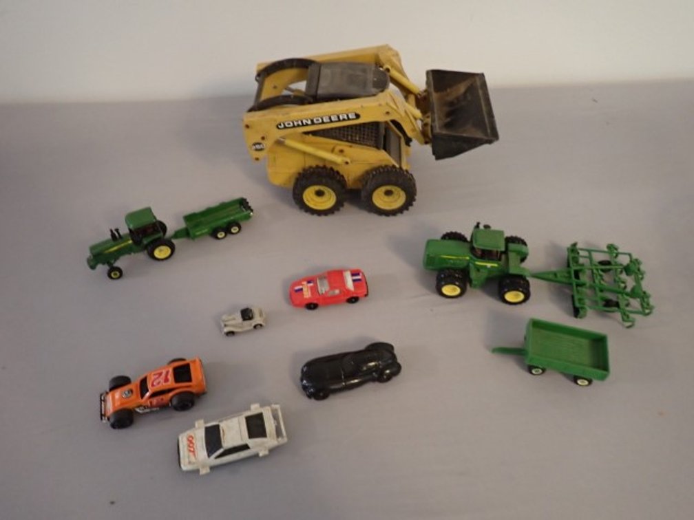 John Deere Collectible Toys+
