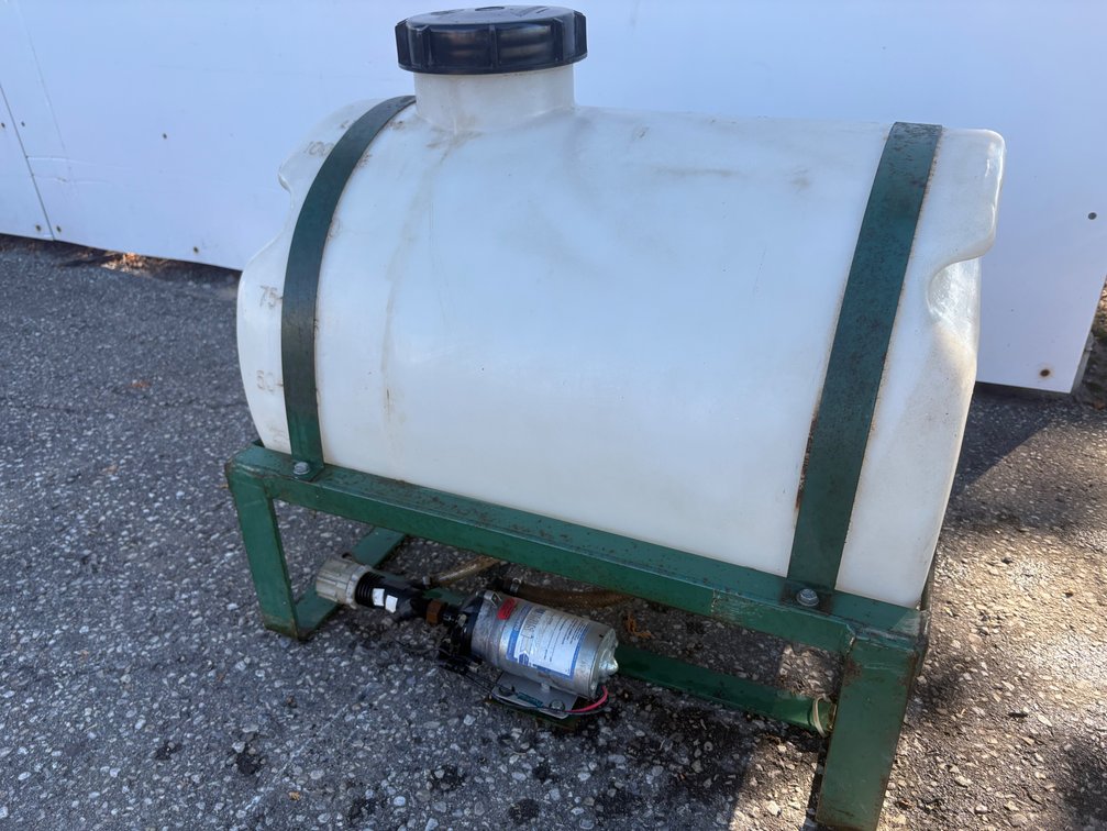 100 litre tank & 12V pump