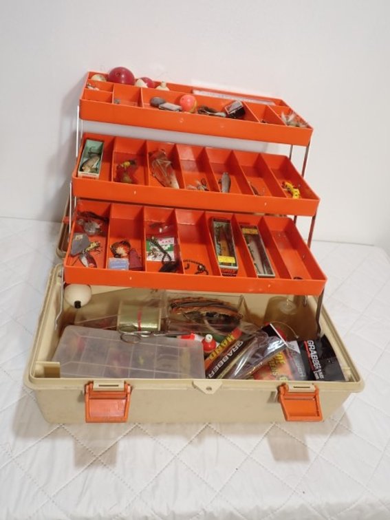 Adventurer Fishing Tackle Box With Contents