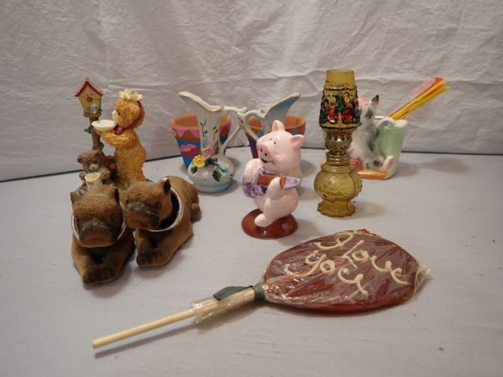 MCM Novelty Items & Decorative Ceramics
