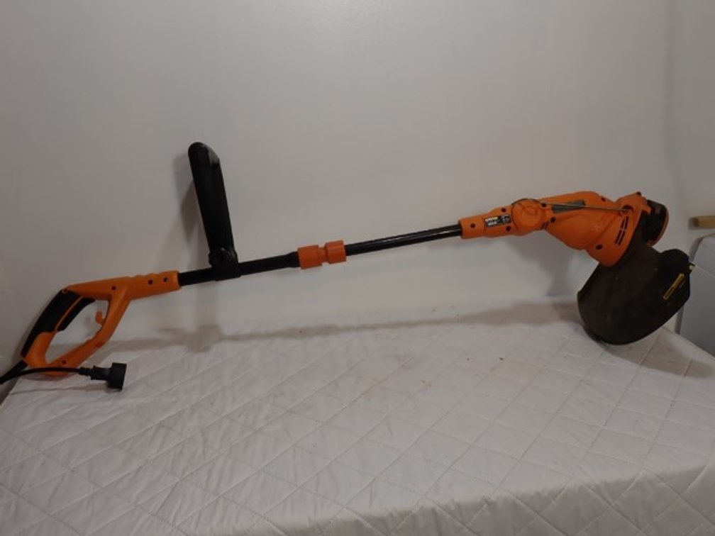 Worx Electric String Trimmer