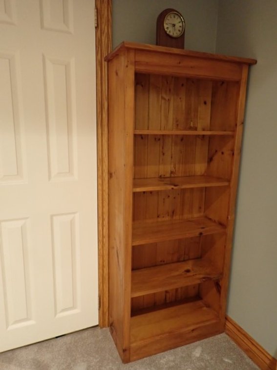 Pine Bookshelf & Clock