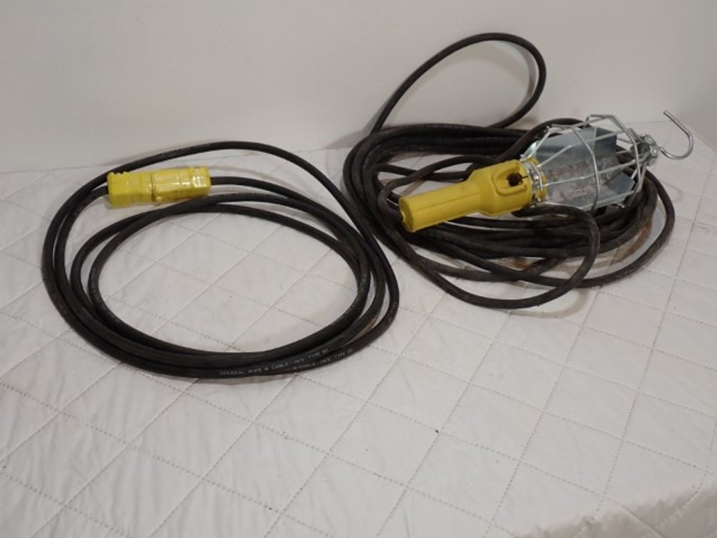 Trouble Light & Extension Cord