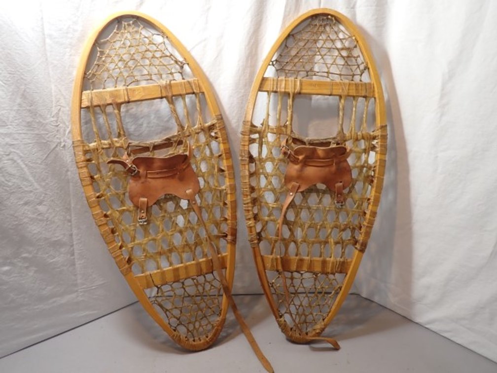 Bearpaw-Style Snowshoes
