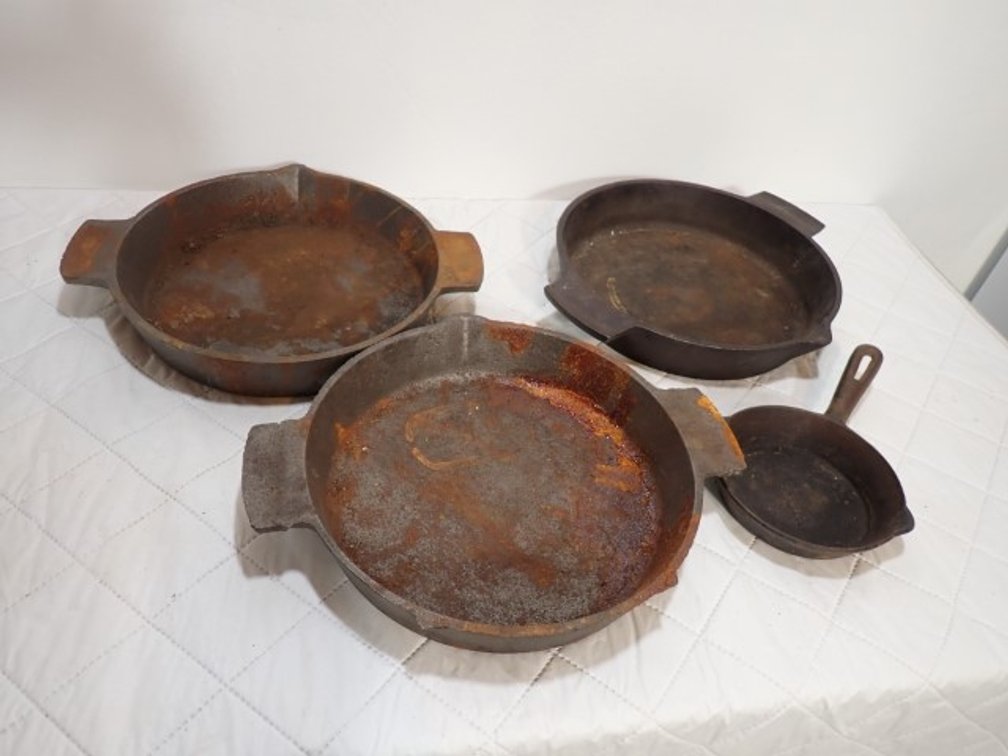 Dual Handle Cast Iron Skillets