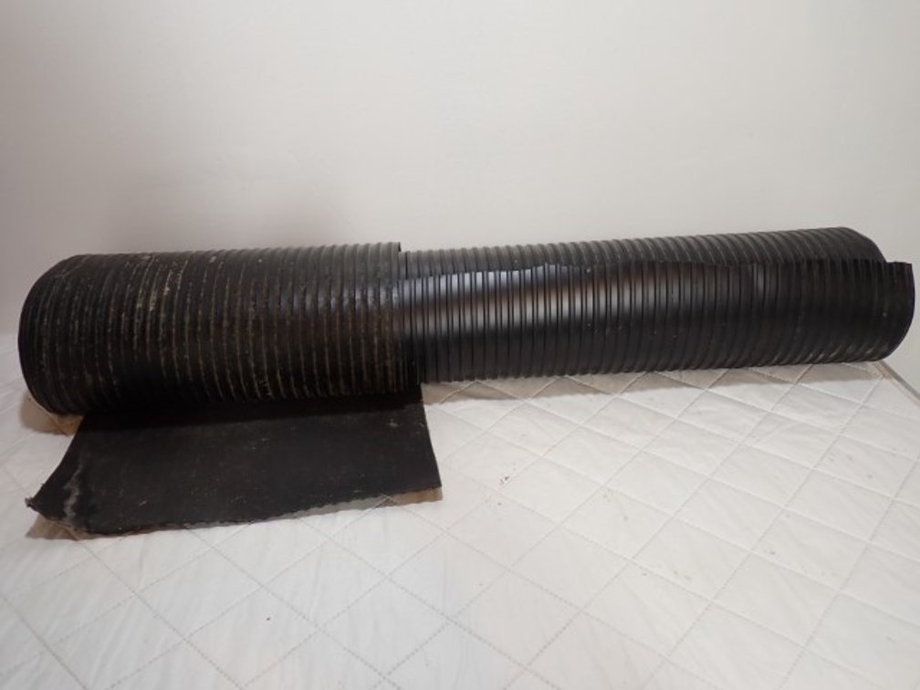 Wide Ribbed Rubber Runner Matting