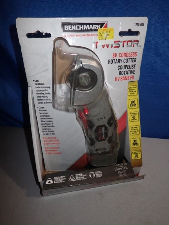 Benchmark Cordless Rotary Cutter