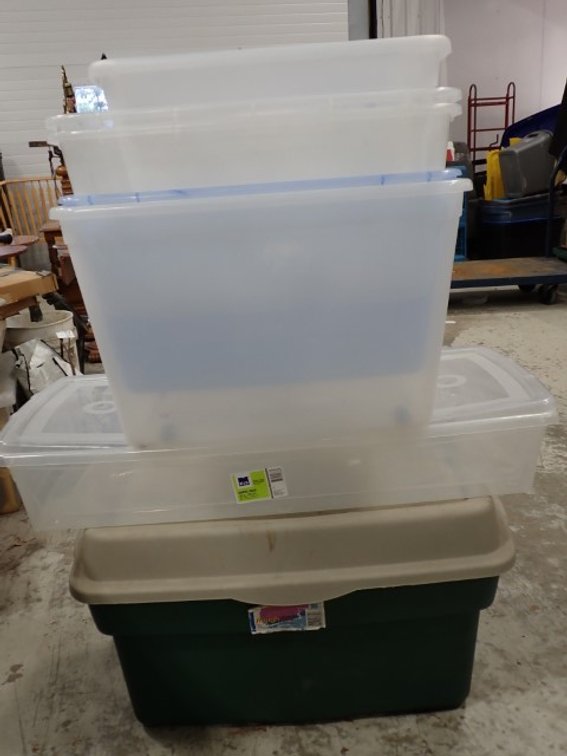 7 Plastic Tote Bins