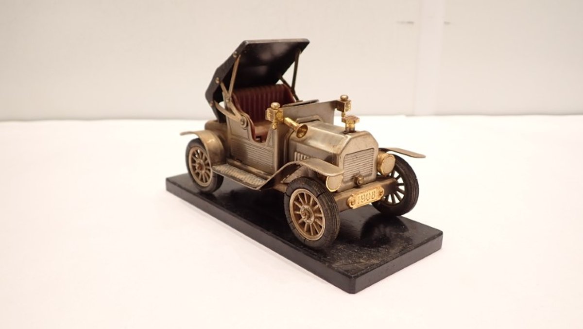 1908 Ford Lighter