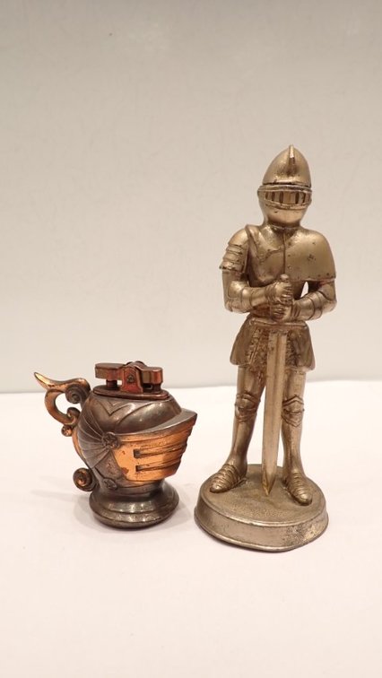 Armoured Knights Table Lighters