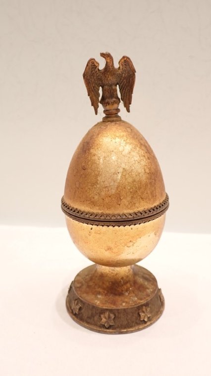 Evans Brass Egg Shaped Table Lighter
