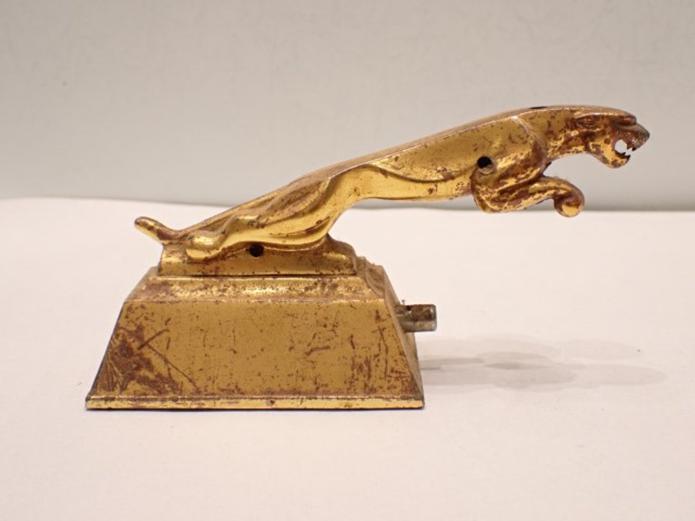 Jaguar "Leaper" Desk Lighter