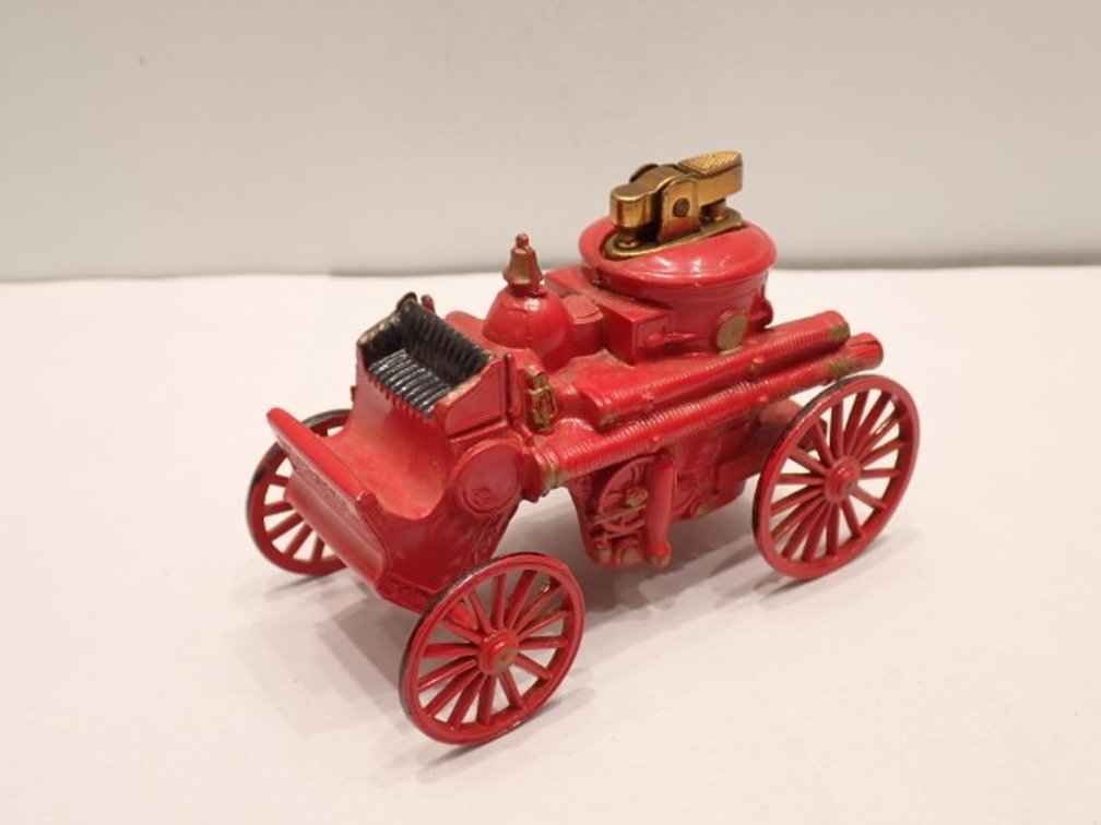 Steamer Fire Engine Table Lighter